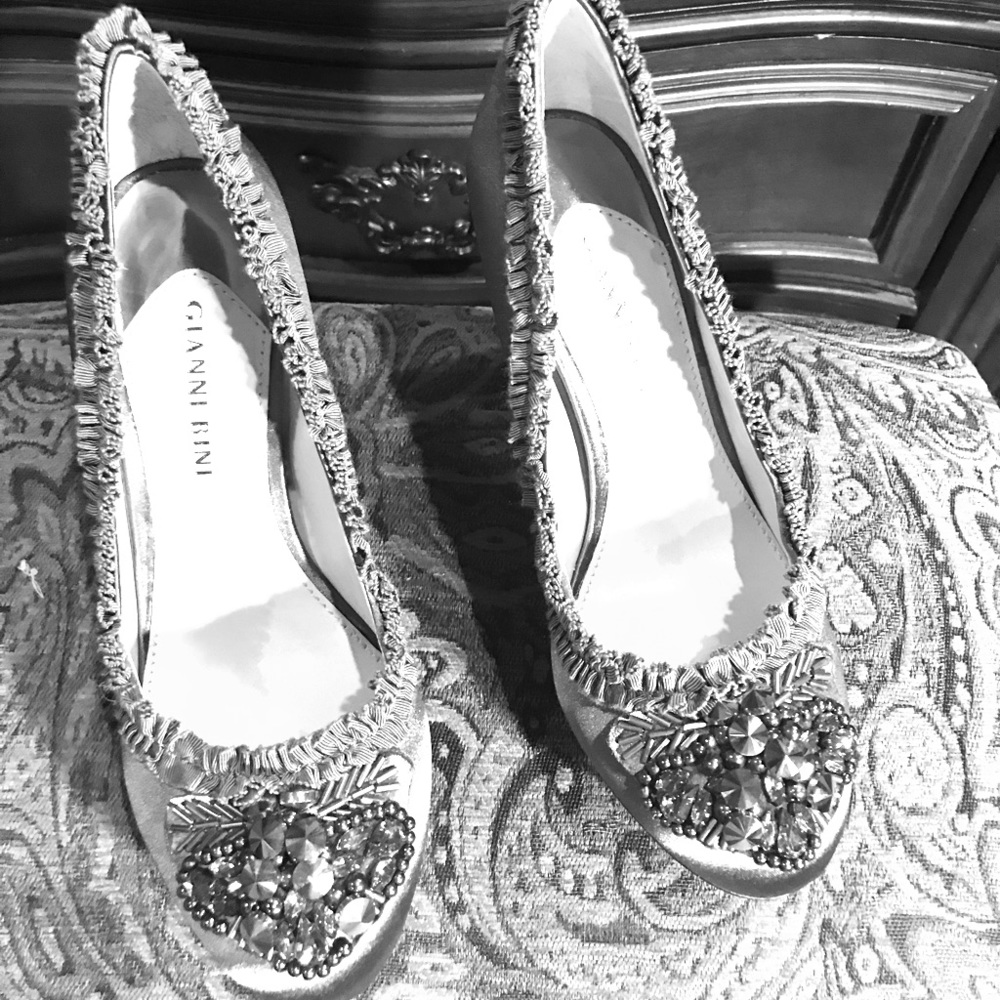 Ladies dressy heels